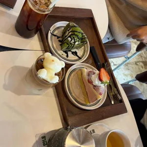 카페 굿 웨더 대표 사진