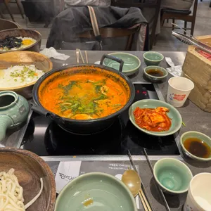 편백재 샤브 칼국수 사진