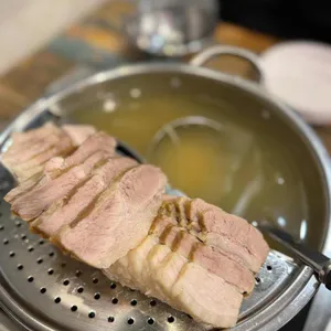 이층집보쌈과전 사진