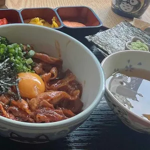 쿄오모덮밥 사진