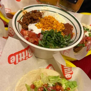 비틀비틀, 비틀스타코 사진