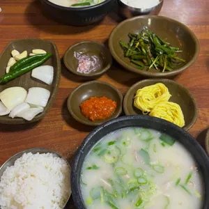 영진돼지국밥 사진