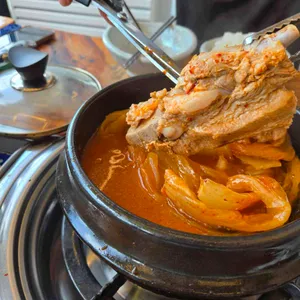 동학사 초가집 대표 사진