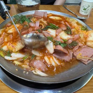 유정부대찌개 사진
