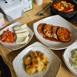 콩밭뜰 짬뽕순두부국밥 대표 사진