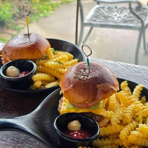 꽃담수제버거 사진 1