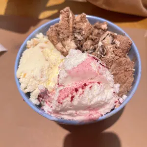 배스킨라빈스 대표 사진