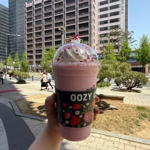 우지커피 대표 사진