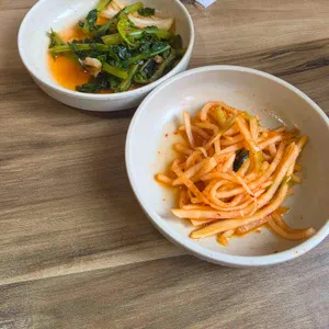 서삼능보리밥 대표 사진