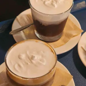 펜슬앤페이퍼 대표 사진