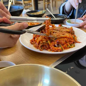 쭈꾸미와 낙지세상 고수의 해물칼국수 대표 사진