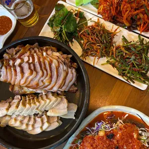 다성왕족발 사진