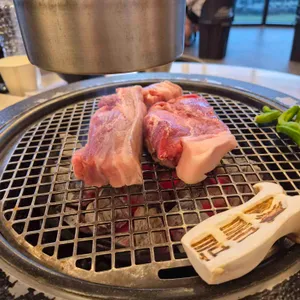 돝밭 애월흑돼지 대표 사진