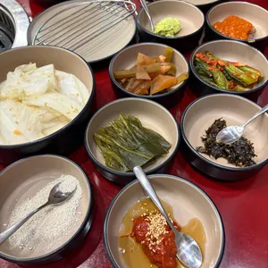 육시리 대표 사진