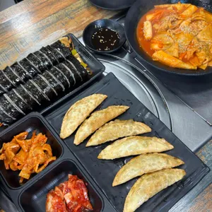 진양호김밥 사진 2