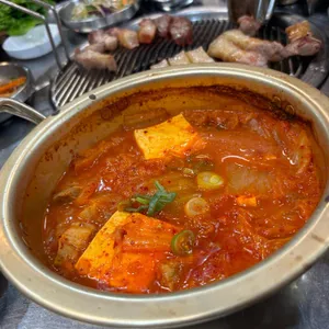 돈이랑 대표 사진
