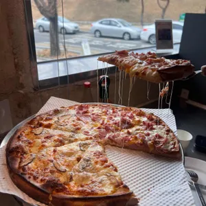 존앤진 피자펍 사진 1