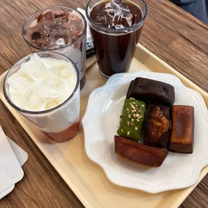 꽁빠뉴 사진 1