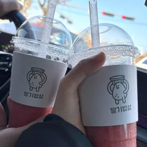 카페딸기밥상 사진 2