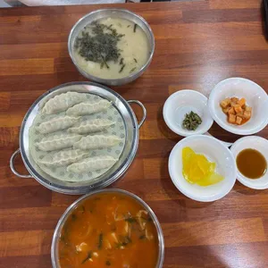 매운수제비집 사진