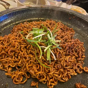 돼유 대표 사진
