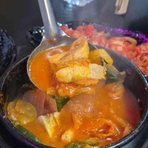 본진 삼겹살 대표 사진