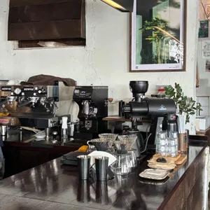 포스트 노 빌즈 대표 사진