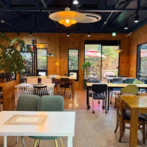 카페 레오 대표 사진