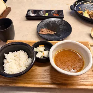 더담우 대표 사진