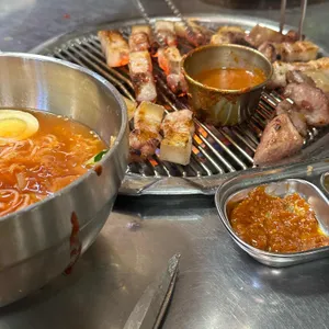 돈이랑 사진 1