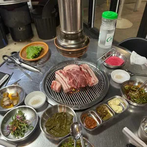 돈이랑 대표 사진