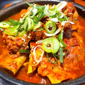 고향소갈비찜 소갈비탕 사진 2
