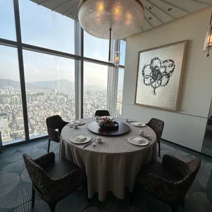 더 그레이트 홍연 대표 사진
