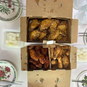 교촌치킨 사진
