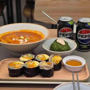 삐사감김밥 사진 1