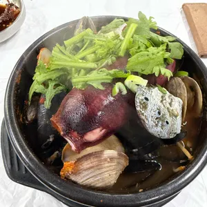 통영해물뚝배기 대표 사진