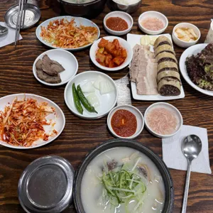 7전8기 8번식당 사진