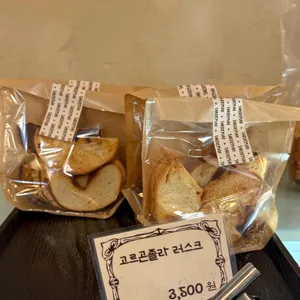 타르데마1942 리뷰 사진