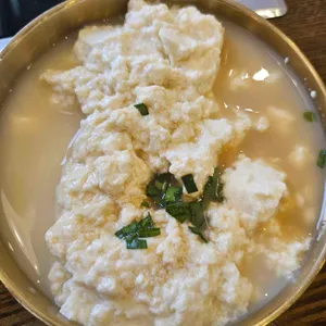 두붓간 사진