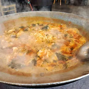 솥뚜껑 매운탕 대표 사진