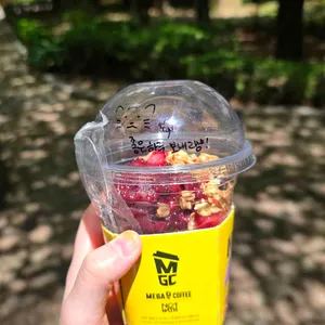 메가커피 대표 사진