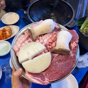통돼지집 사진