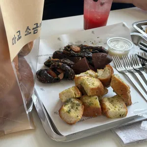 마고플레인 대표 사진
