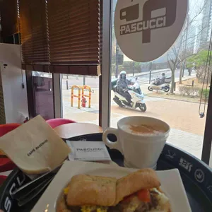파스쿠찌 사진