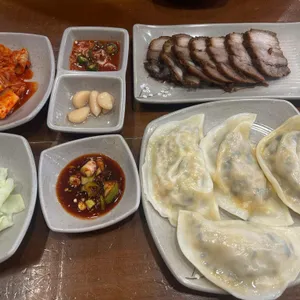 평양냉면 사진