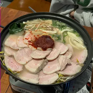 에잇 대표 사진