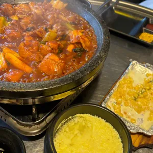 장닭과촌닭 사진
