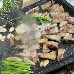 왕돈 대표 사진