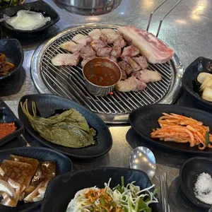 형돈 대표 사진