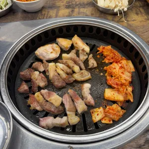 착한돼지 대표 사진